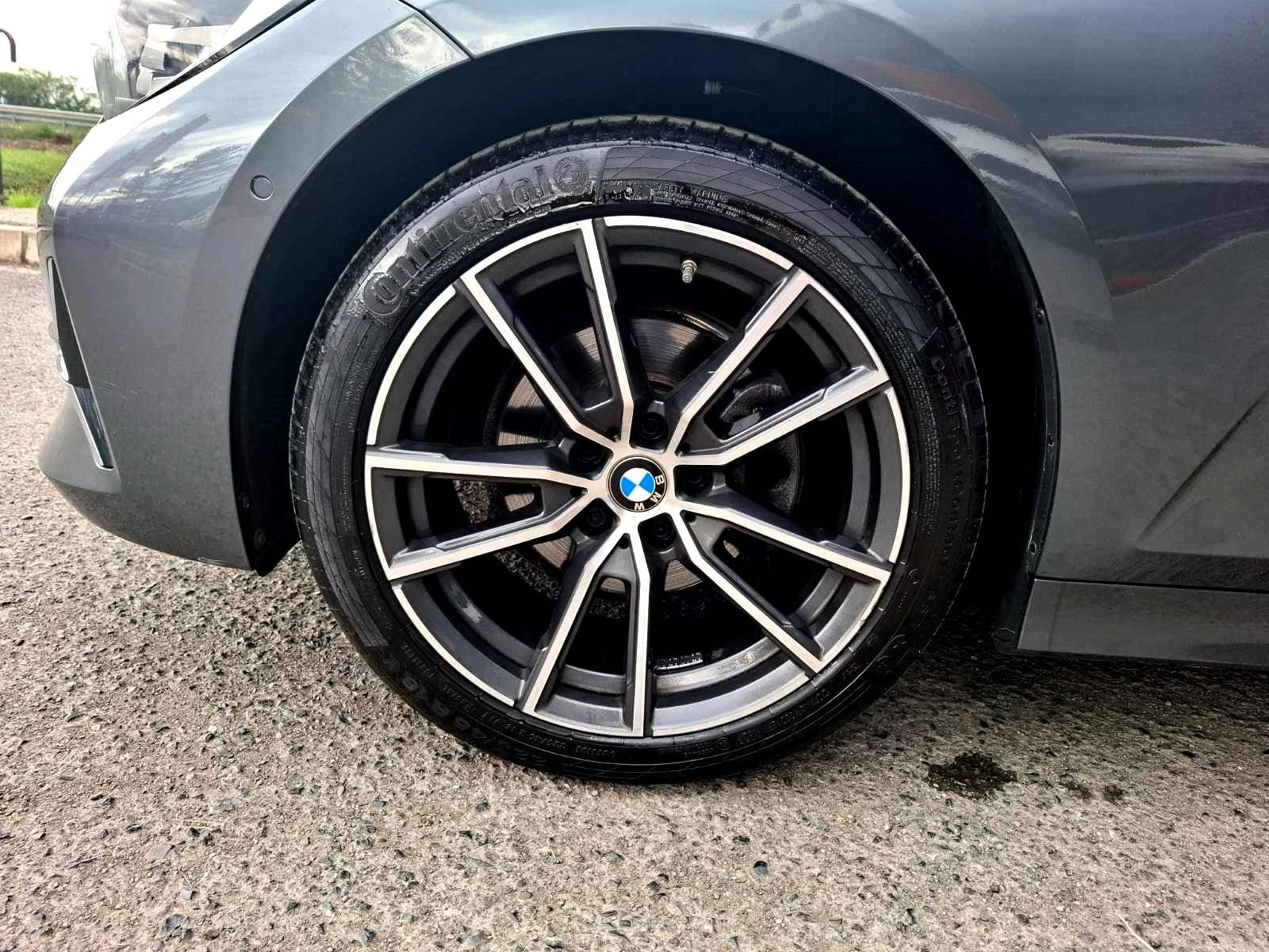 BMW 320 d Touring XDrive  - изображение 8