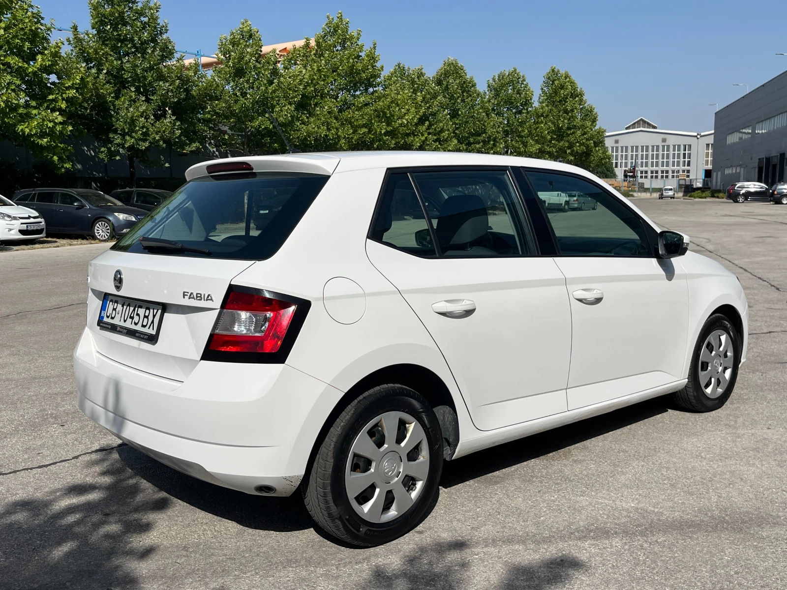 Skoda Fabia Фабрична ГАЗ - изображение 4