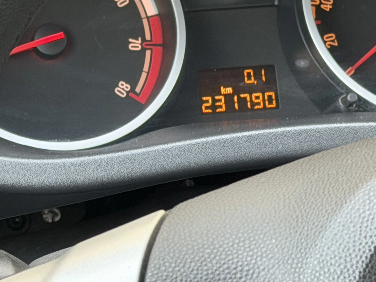 Opel Corsa 1.2 Газ - изображение 9