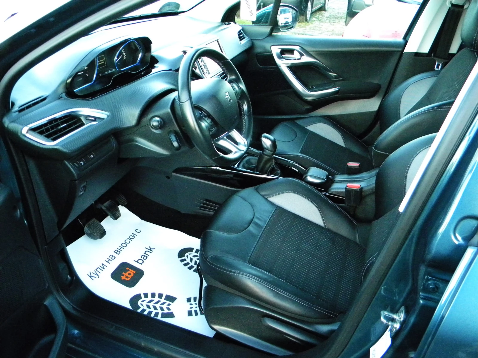 Peugeot 2008 112000км* FACE LIFТ-1.2ТURBO* ALLURE* КАТО НОВО* E - изображение 10