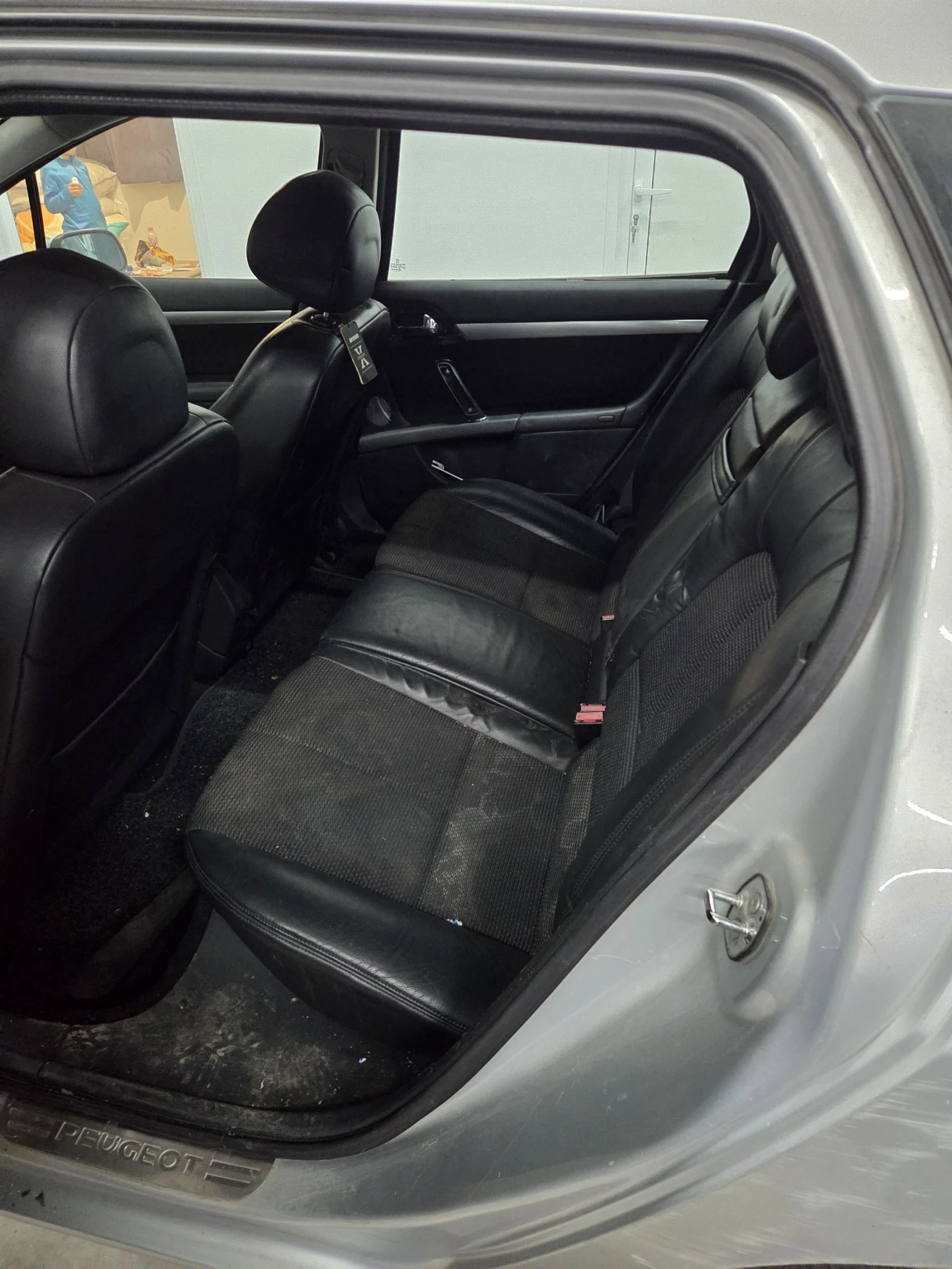 Peugeot 407 2.7 HDI - изображение 7