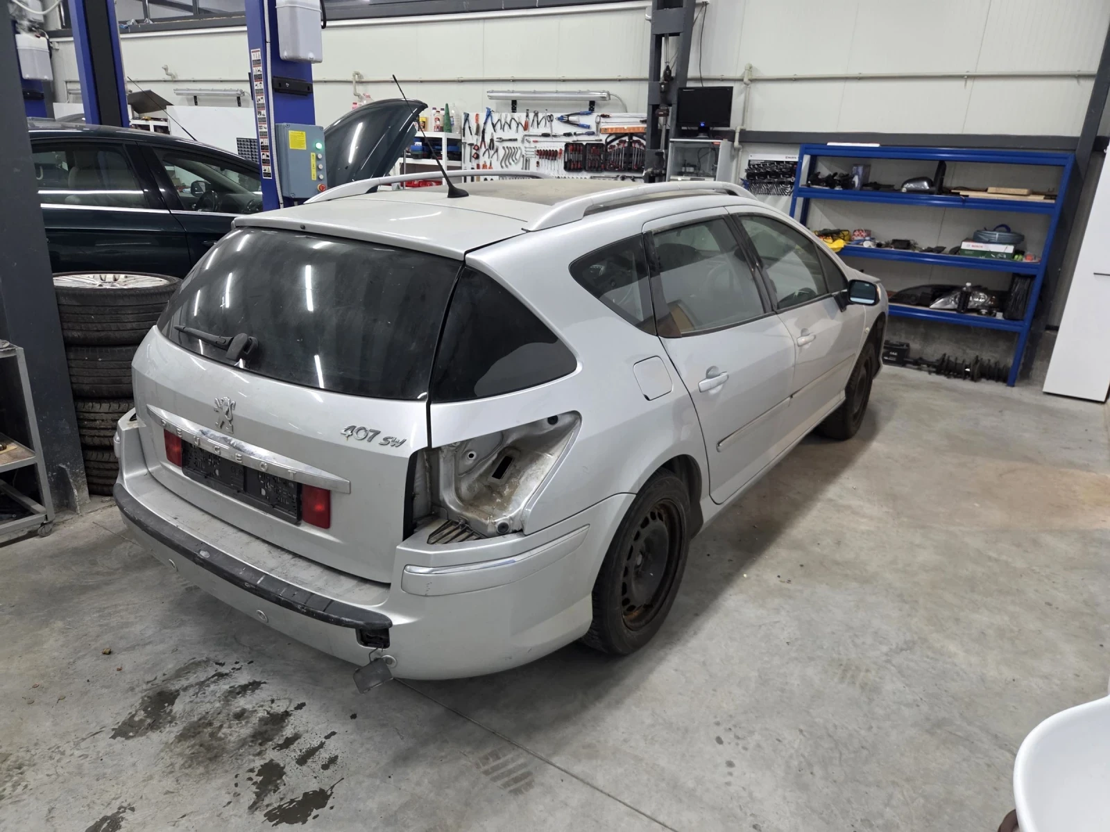 Peugeot 407 2.7 HDI - изображение 2