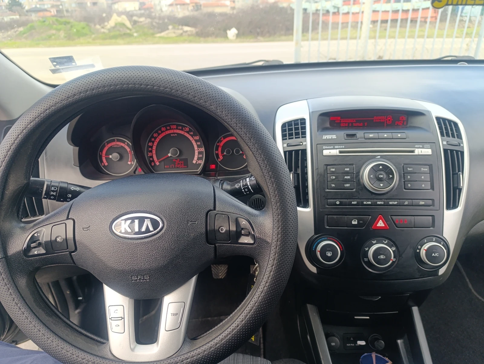 Kia Ceed 1.6CRDI - изображение 6