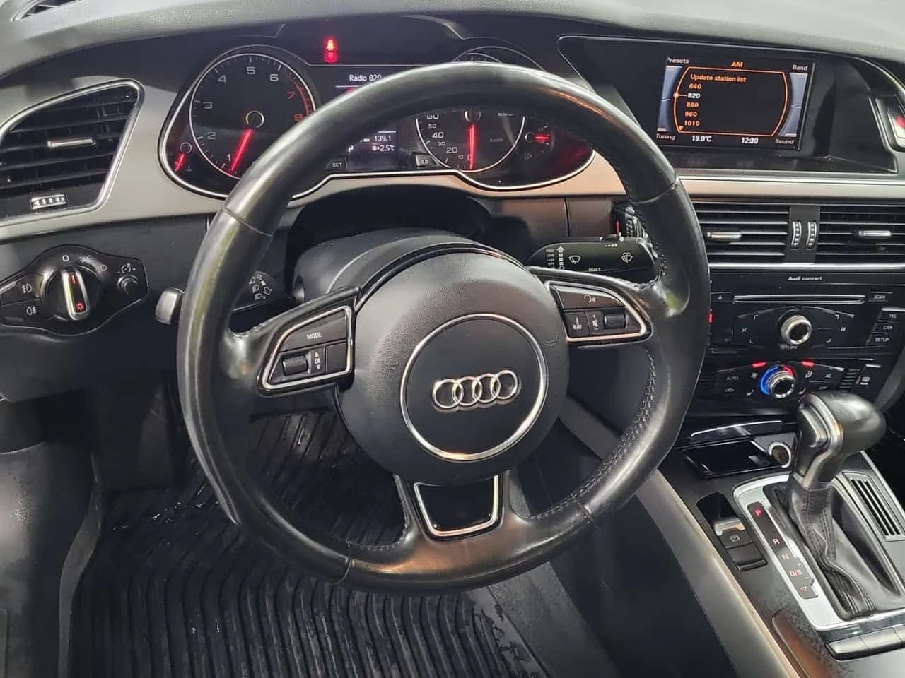 Audi A4 * 4DR SDN AUTO QUATTRO * CARFAX * ���� �� �� | Mobile.bg � ����������� 12