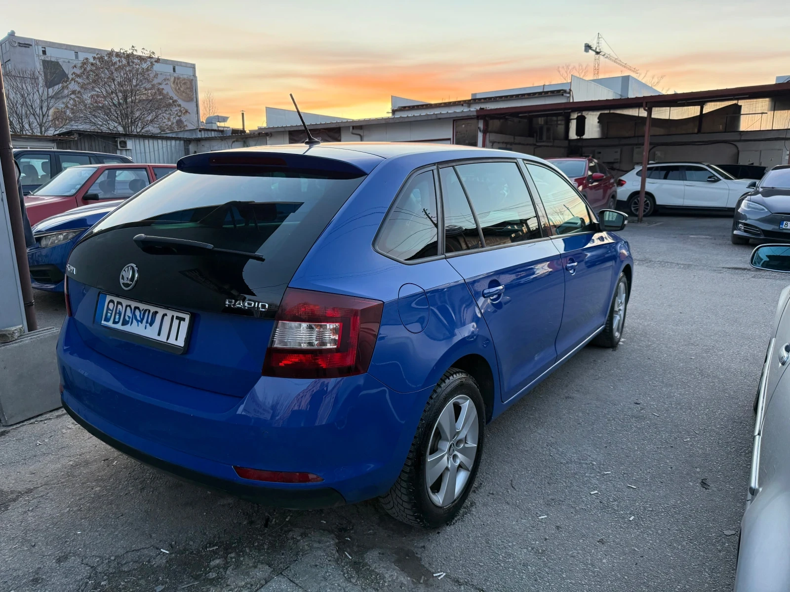 Skoda Rapid 1.6TDI, снимка 5 - Автомобили и джипове - 53953484