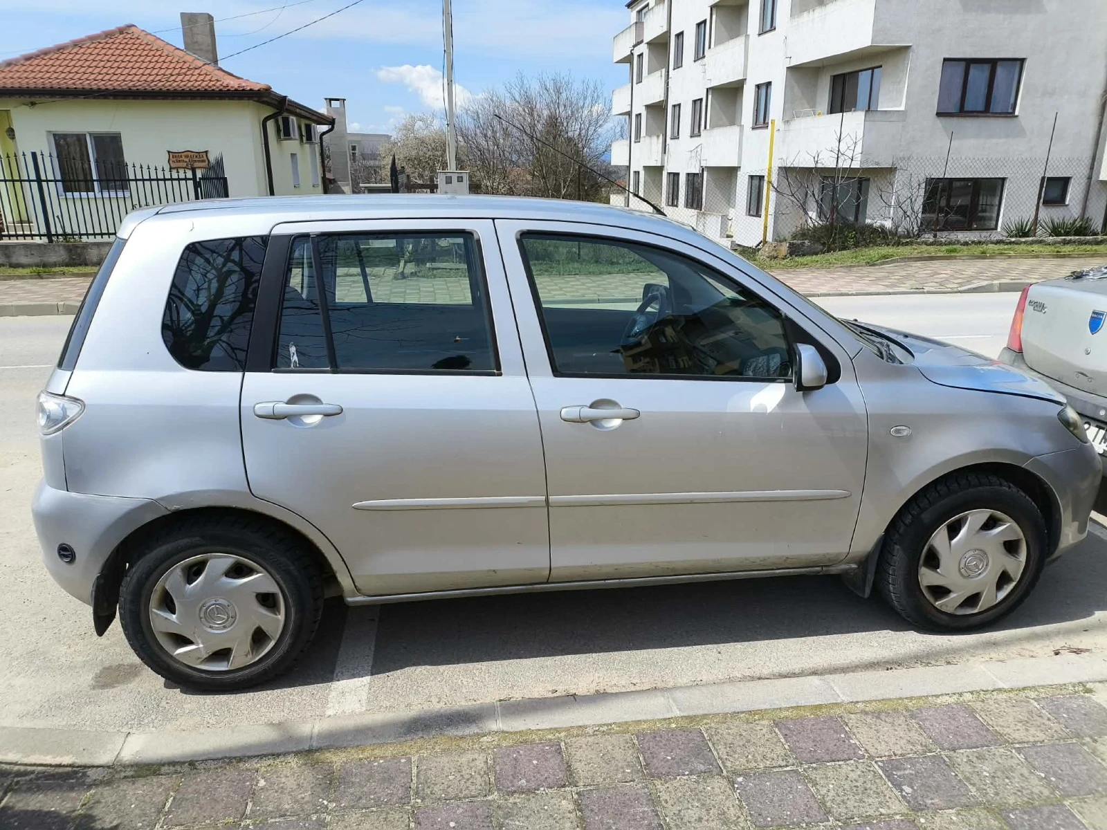 Mazda 2 DY, снимка 3 - Автомобили и джипове - 54173502