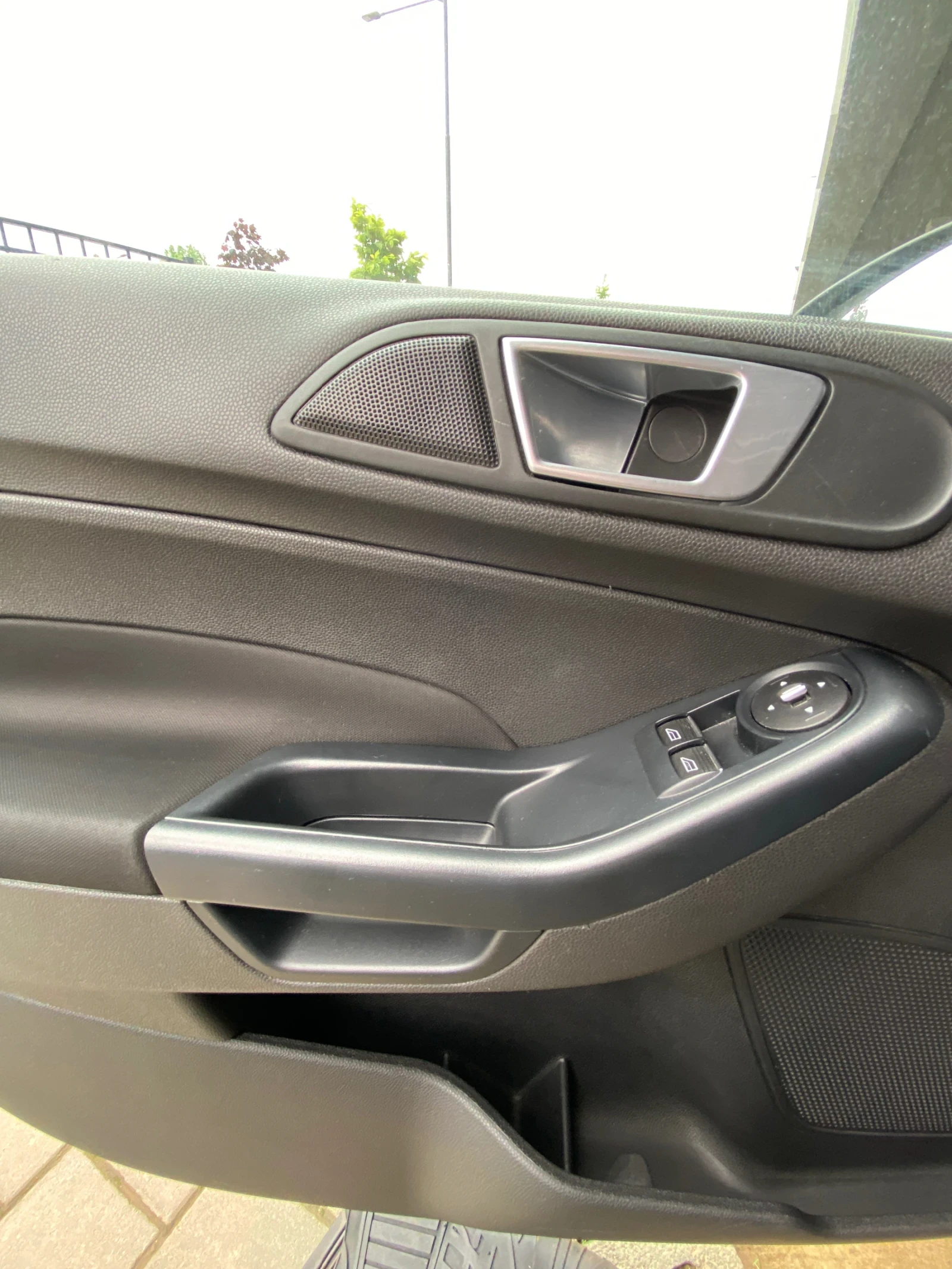 Ford Fiesta, снимка 11 - Автомобили и джипове - 54654346