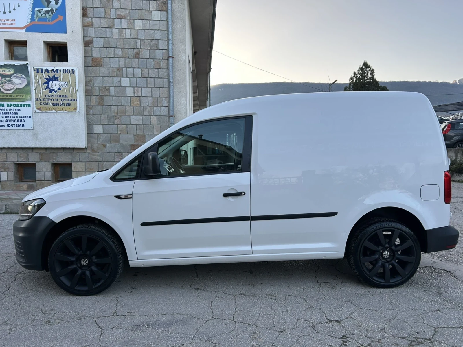 VW Caddy 2.0, снимка 6 - Автомобили и джипове - 55548510