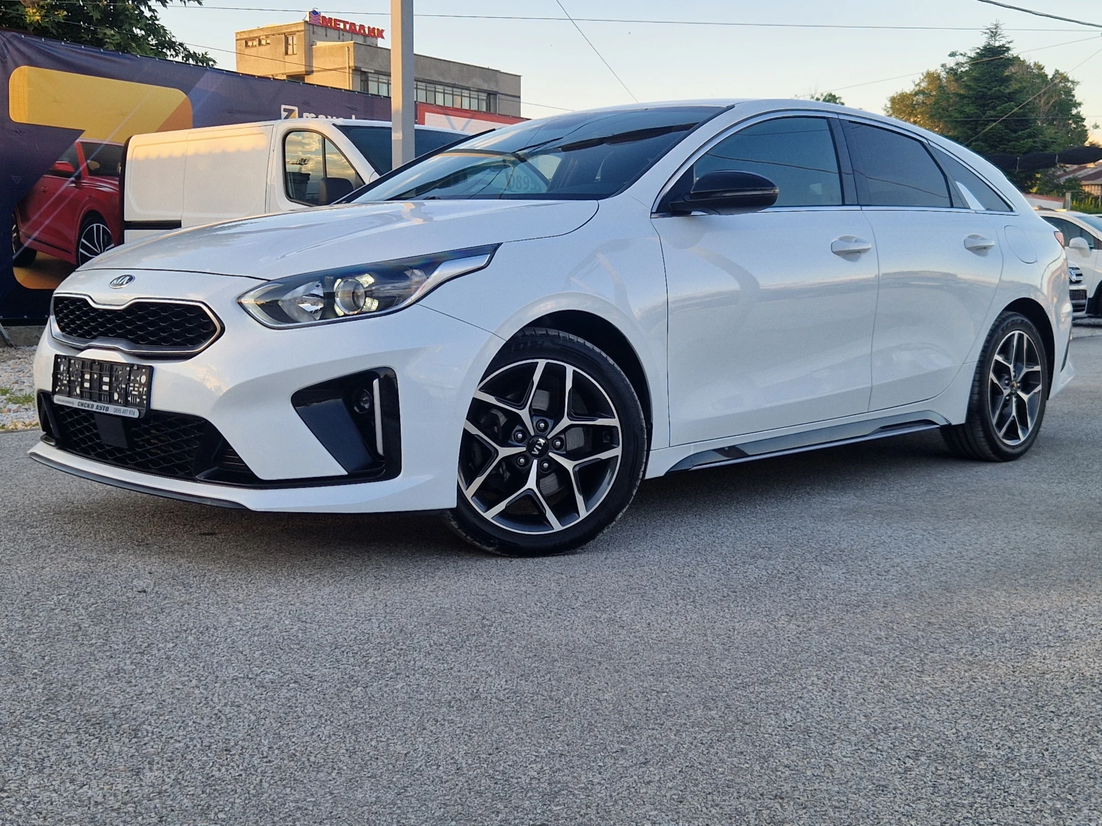 Kia Pro ceed 1.6CRDI GT-linePLUS DISTRONIC* CAMERA* ИСТИНСКИ КМ, снимка 5 - Автомобили и джипове - 54933573