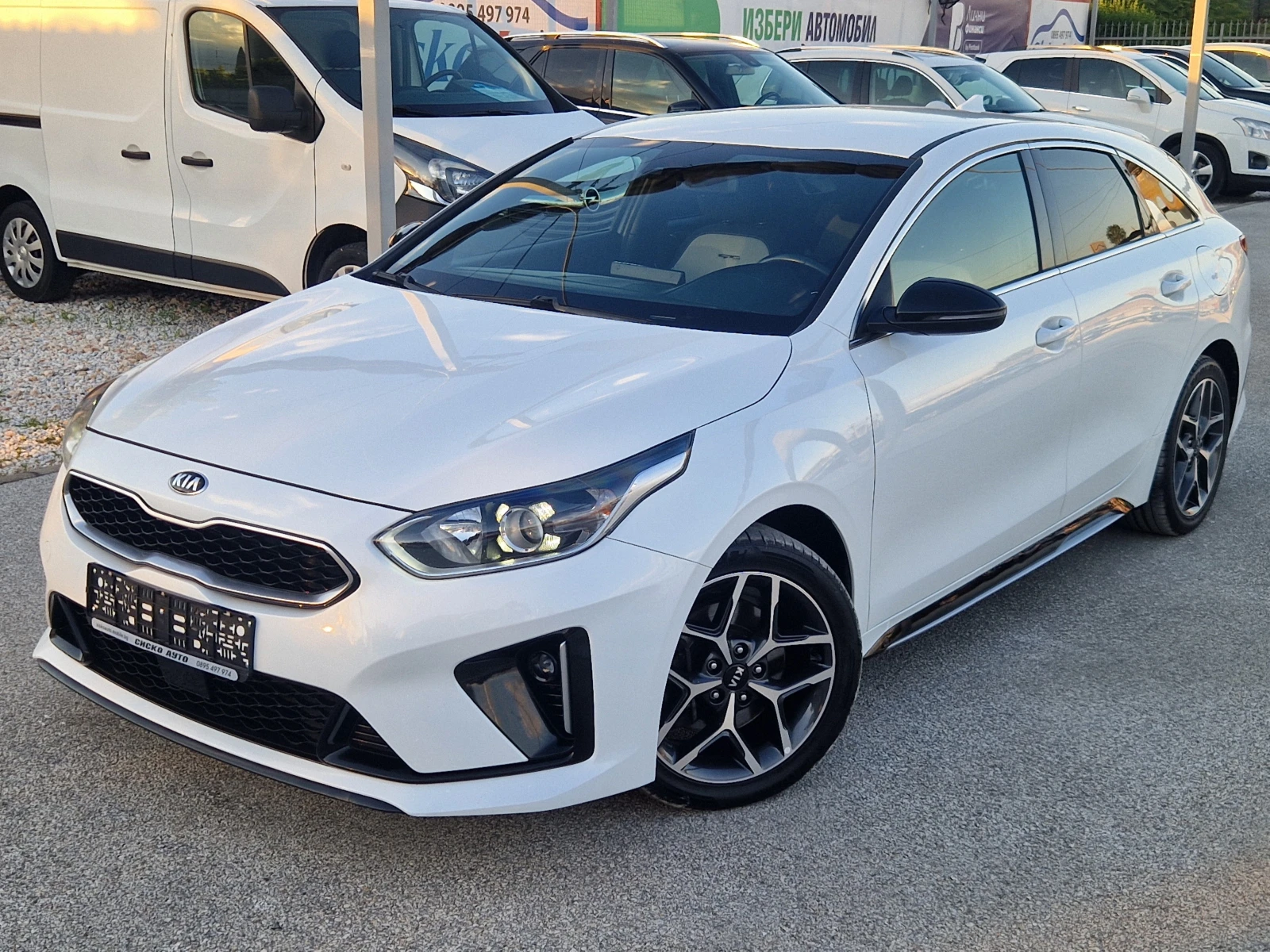 Kia Pro ceed 1.6CRDI GT-linePLUS DISTRONIC* CAMERA* ИСТИНСКИ КМ, снимка 4 - Автомобили и джипове - 54933573