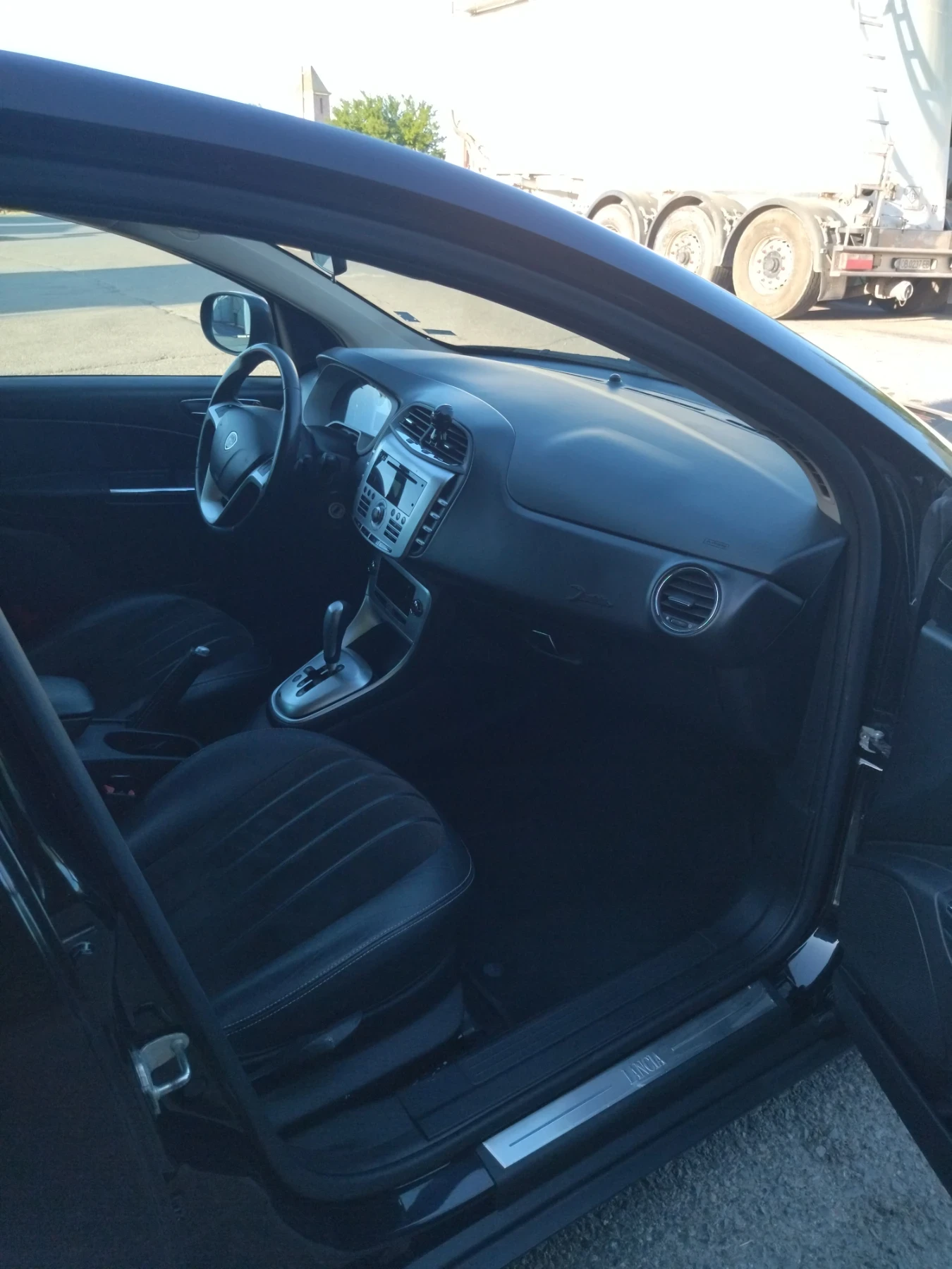 Lancia Delta, снимка 7 - Автомобили и джипове - 55215142