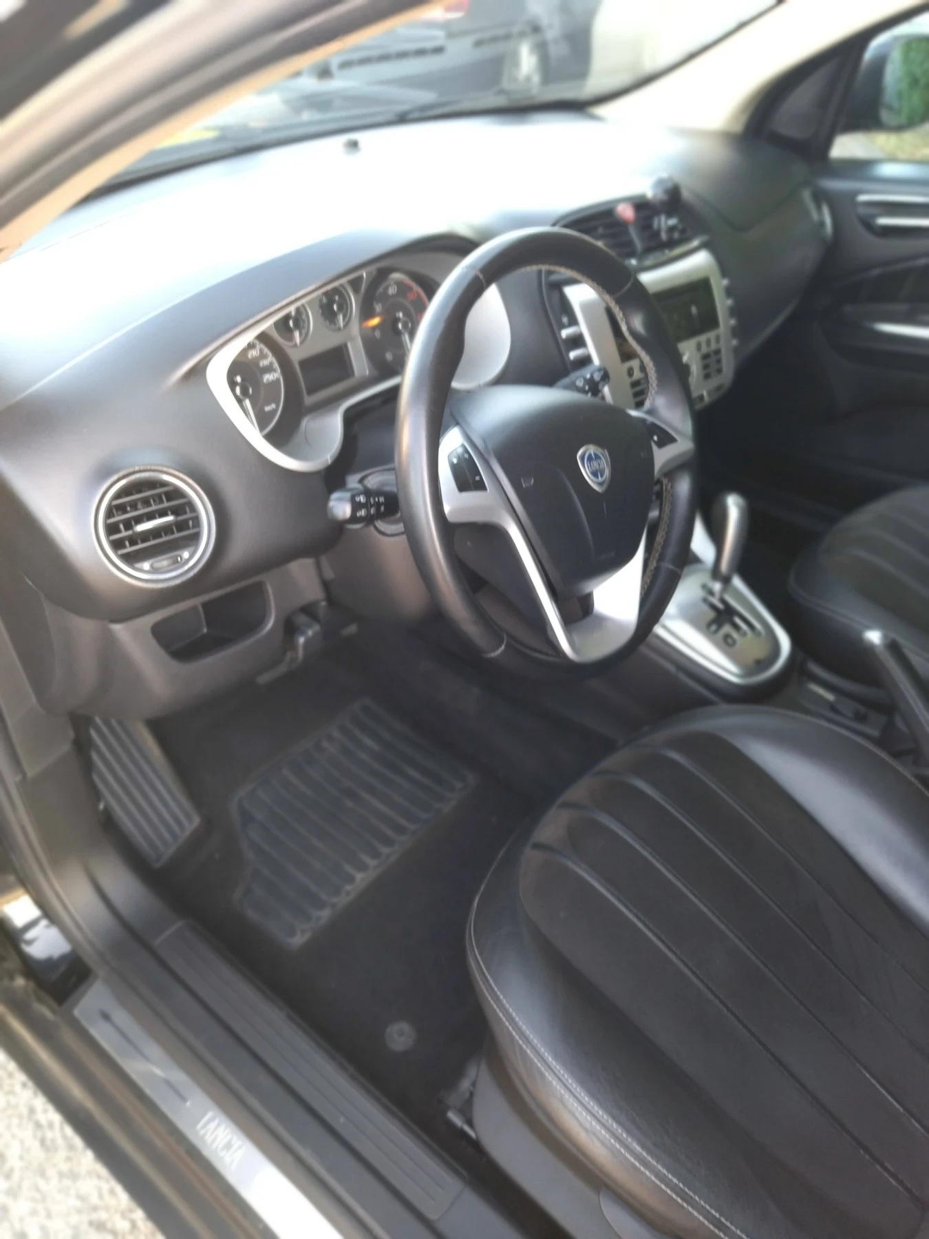 Lancia Delta, снимка 14 - Автомобили и джипове - 55215142