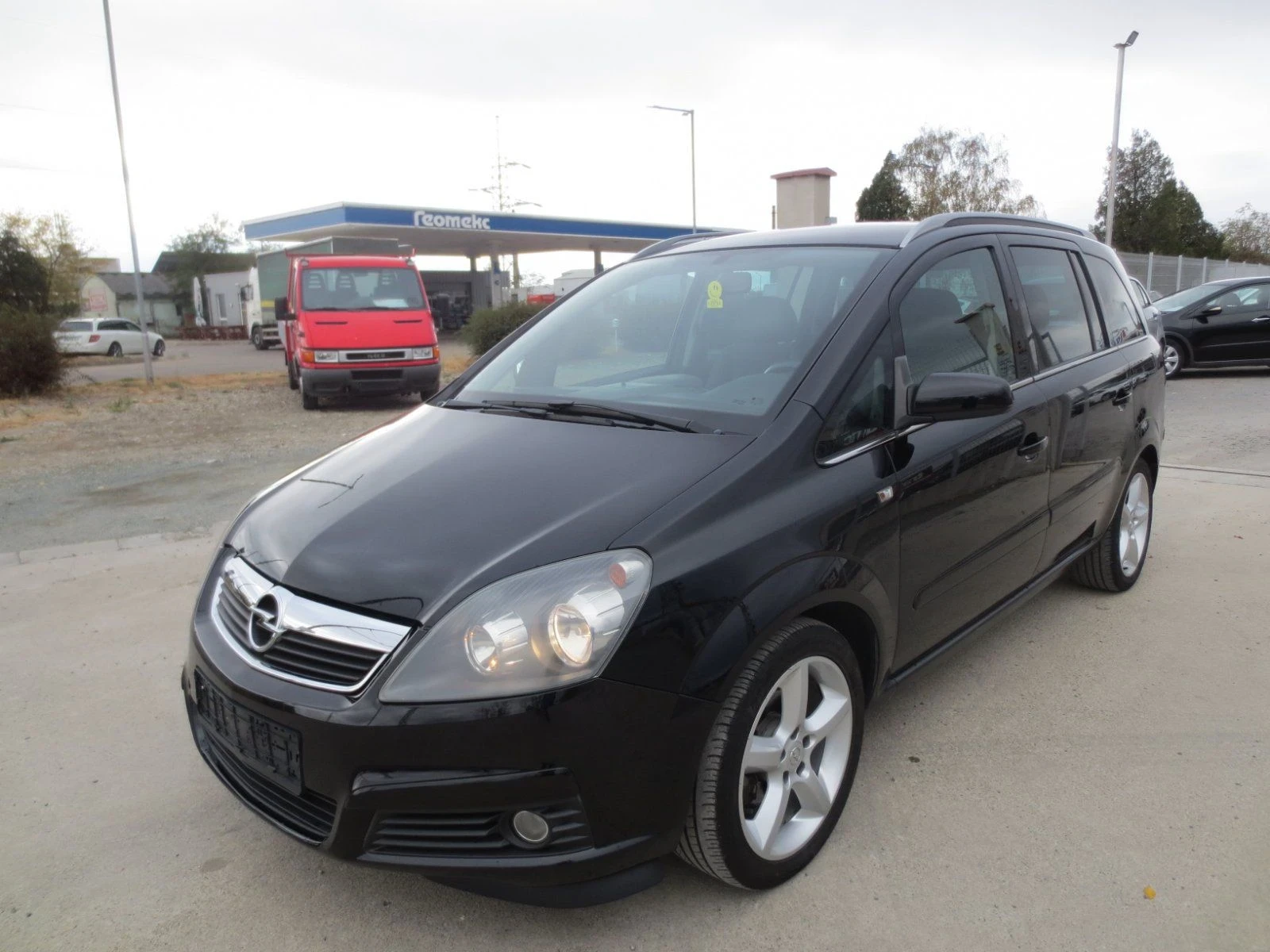 Opel Zafira, снимка 3 - Автомобили и джипове - 55589241