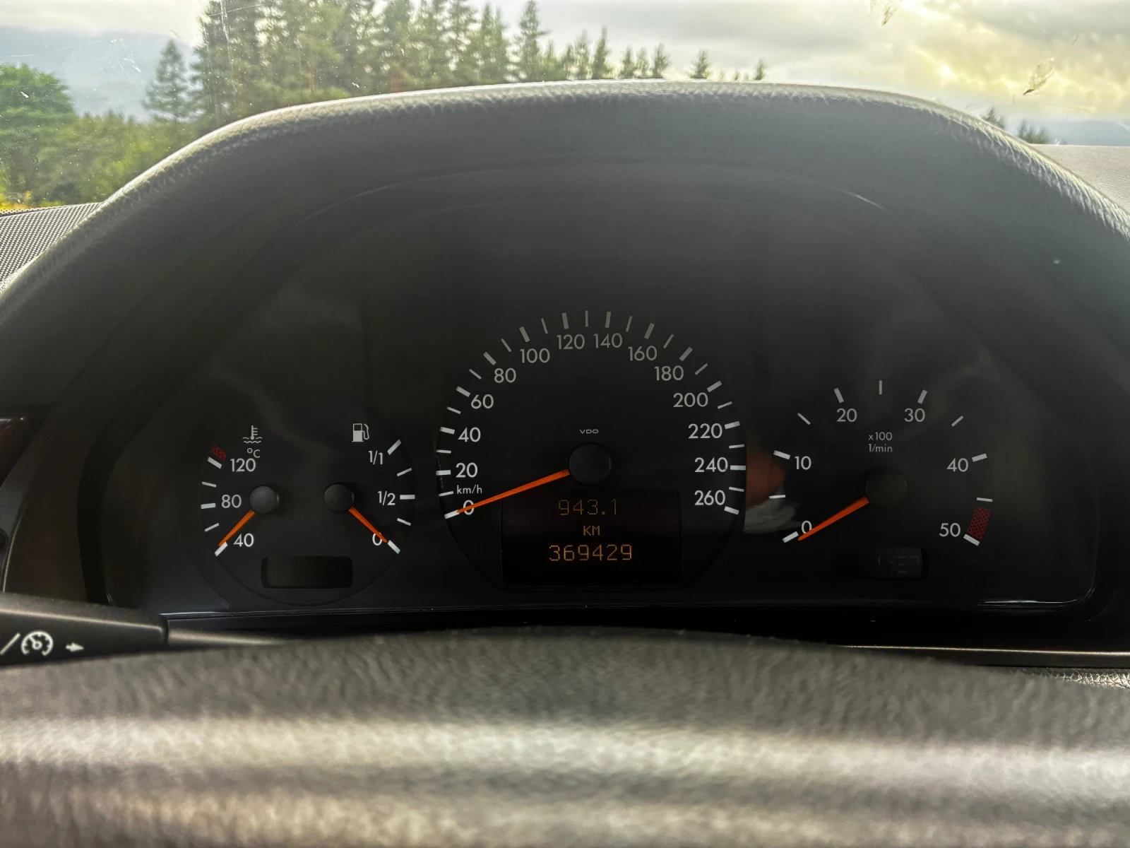 Mercedes-Benz E 220 2, 2 CDI, снимка 5 - Автомобили и джипове - 56442444