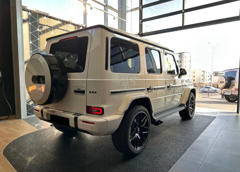 Mercedes-Benz G 63 AMG, снимка 3 - Автомобили и джипове - 49422710