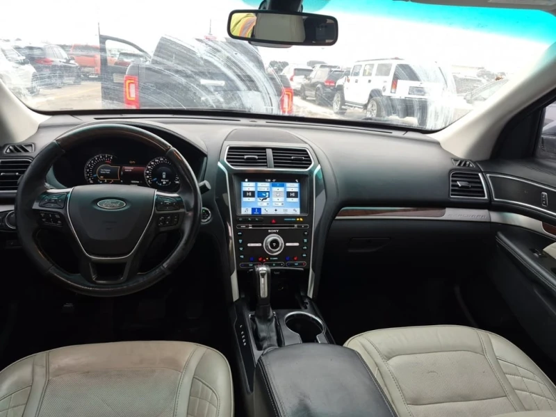 Ford Explorer * Platinum * CARFAX * БЕЗ ПЪРВОНАЧАЛНА ВНОСКА, снимка 9 - Автомобили и джипове - 52836669