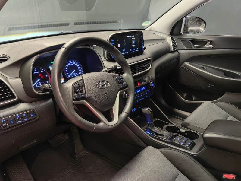 Hyundai Tucson 2.0CRDI PREMIUM SE, снимка 7 - Автомобили и джипове - 53387669