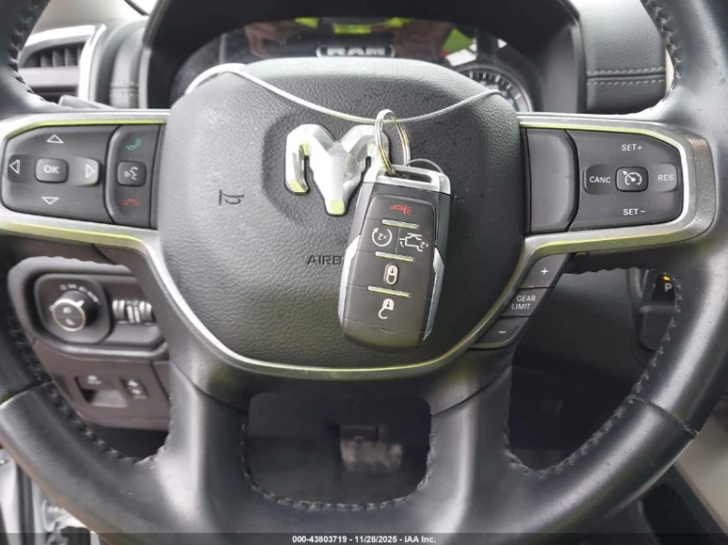 Dodge RAM 1500 Laramie 4X2 5'7 Box, снимка 11 - Автомобили и джипове - 53453758