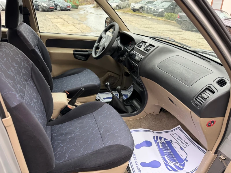 Nissan Terrano 2.7 Климатик , снимка 12 - Автомобили и джипове - 53558958