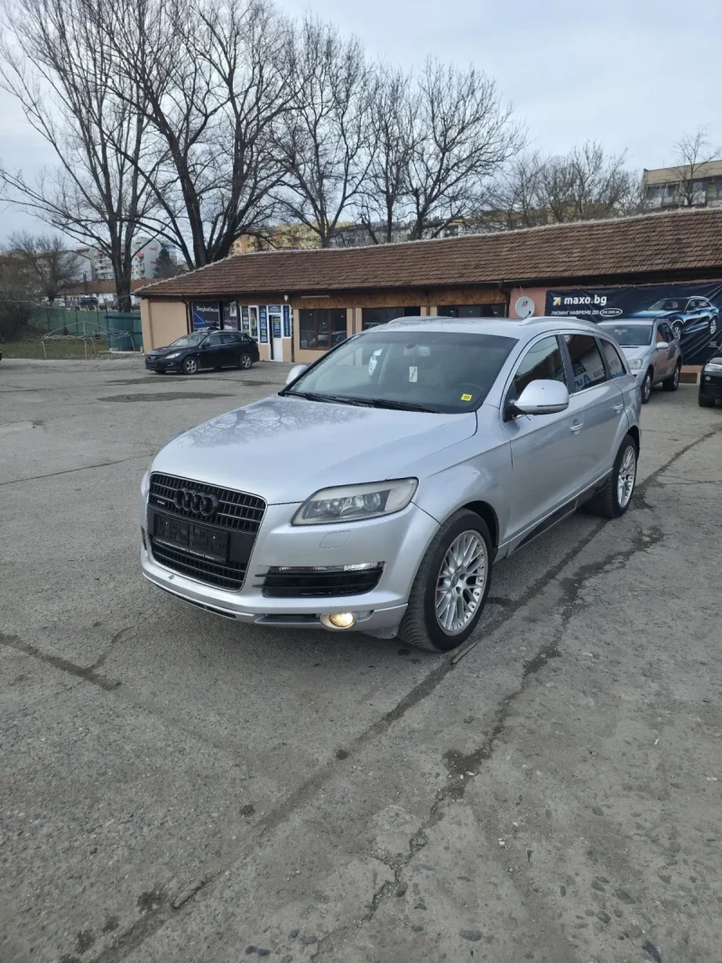 Audi Q7 3.0tdi s-line 7 местен , снимка 1 - Автомобили и джипове - 53580836