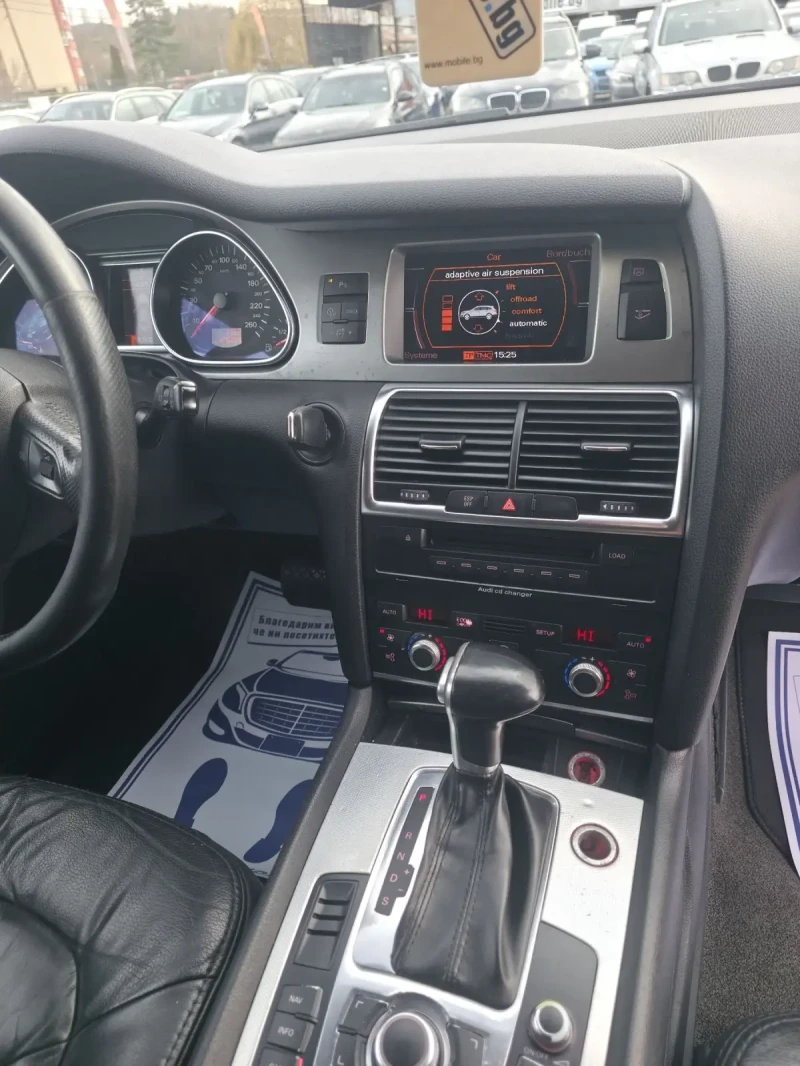 Audi Q7 3.0tdi s-line 7 местен , снимка 7 - Автомобили и джипове - 53580836
