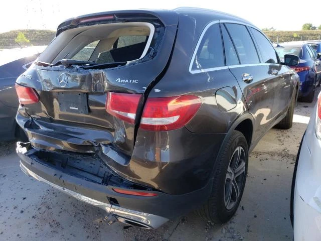 Mercedes-Benz GLC 300 4Matic/Крайна цена с всички такси!, снимка 4 - Автомобили и джипове - 47535588