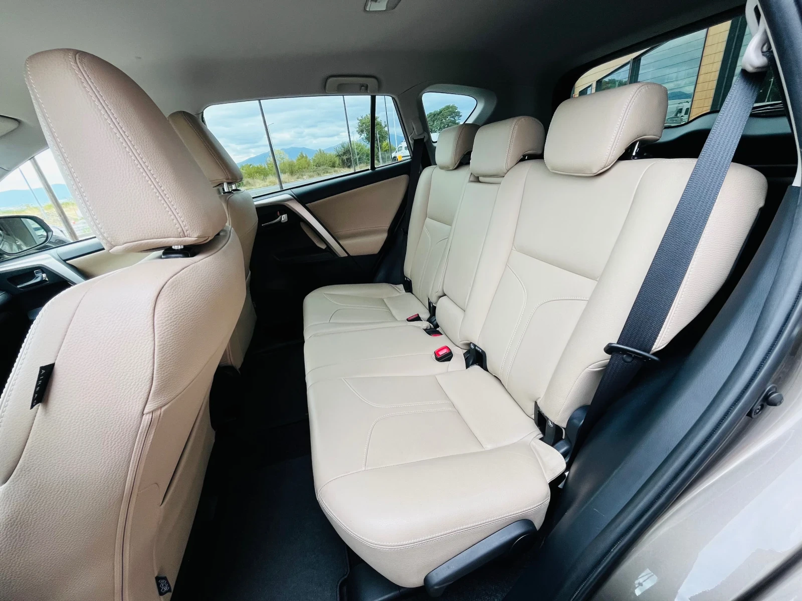 Toyota Rav4 Toyota Rav4 2.2D-150к.с.;АВТОМАТ;4X4;NAVI;КАМЕРА - изображение 10