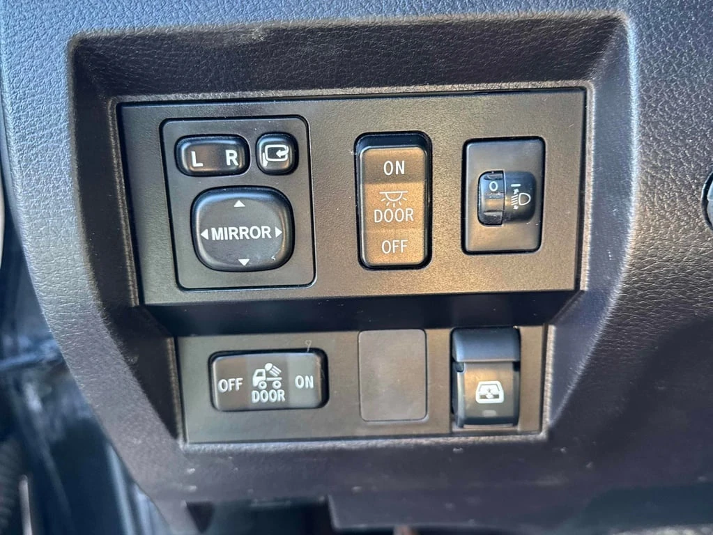 Toyota Tundra * Platinum * CARFAX * ���� �� �� | Mobile.bg � ����������� 13