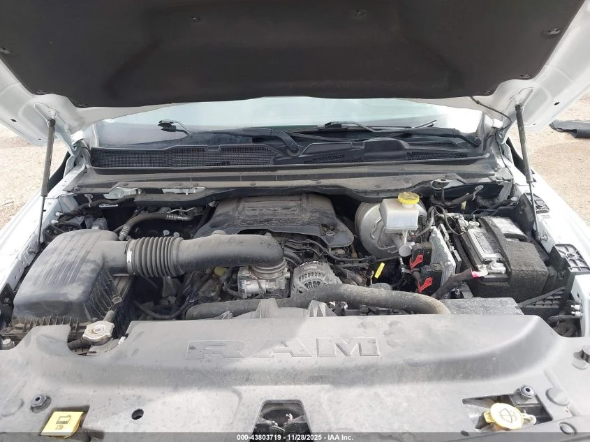 Dodge RAM 1500 Laramie 4X2 5'7 Box - изображение 10