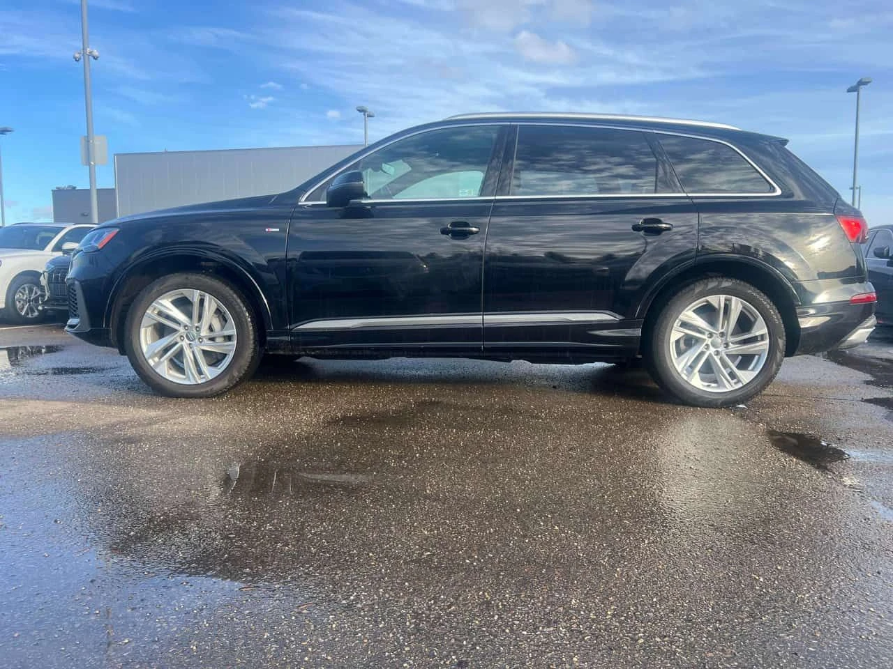 Audi Q7  /CARFAX / CAMERA/ PANO / NAVI , снимка 2 - Автомобили и джипове - 53912707