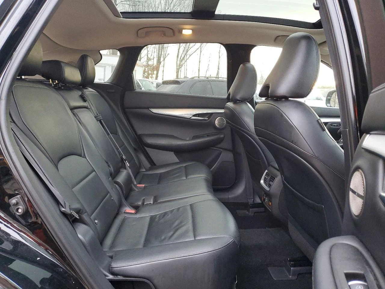 Infiniti QX50 ESSENTIAL | ЦЕНА ДО БЪЛГАРИЯ | , снимка 9 - Автомобили и джипове - 53914287