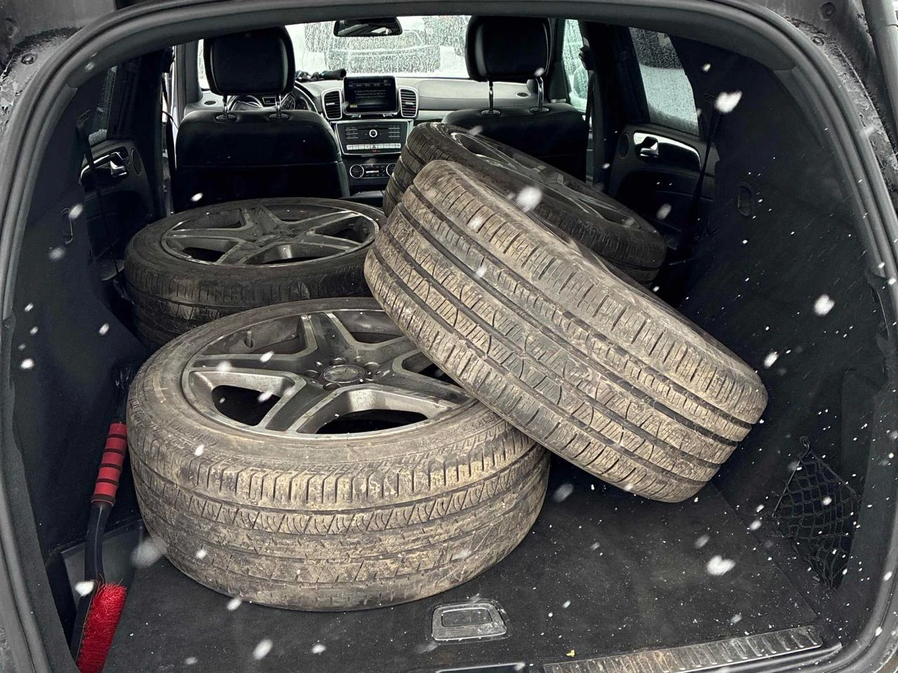 Mercedes-Benz GLE 350 BlueTech* AMG pack* Distronic* 360* Обдух* 2комп д, снимка 15 - Автомобили и джипове - 53939705