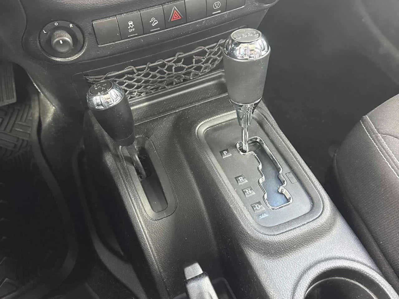 Jeep Wrangler * SAHARA * ������� / ����� ����� / ���� �� ������ | Mobile.bg � ����������� 14