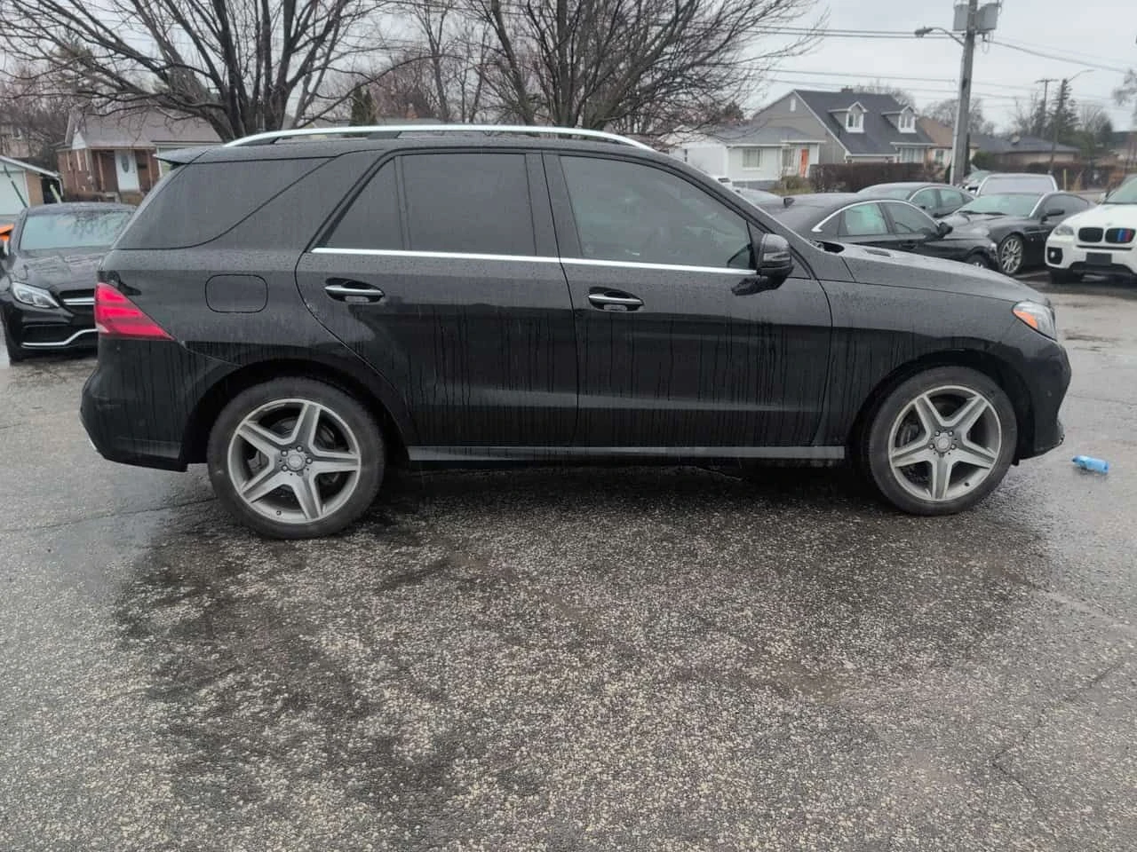 Mercedes-Benz GLE 350 * CARFAX * Дистроник * Harman Kardon * Панорама * , снимка 3 - Автомобили и джипове - 54072794