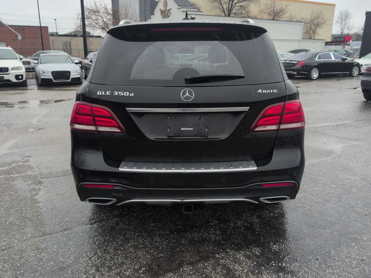 Mercedes-Benz GLE 350 * CARFAX * Дистроник * Harman Kardon * Панорама * , снимка 4 - Автомобили и джипове - 54072794