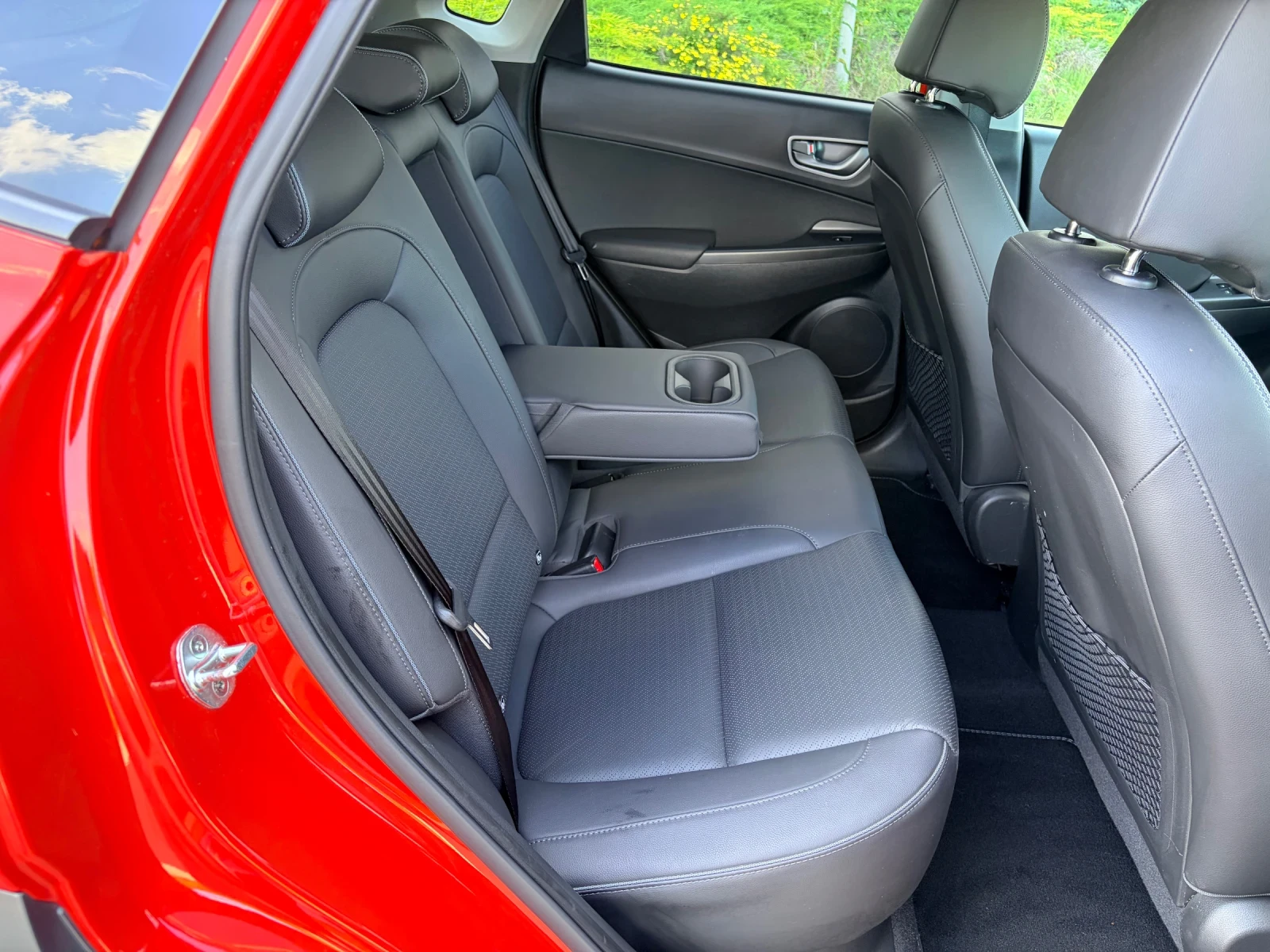 Hyundai Kona PREMIUM!!! 100%SOH!!!64kw 204kc TERMOPOMPA!!!, снимка 12 - Автомобили и джипове - 54691467