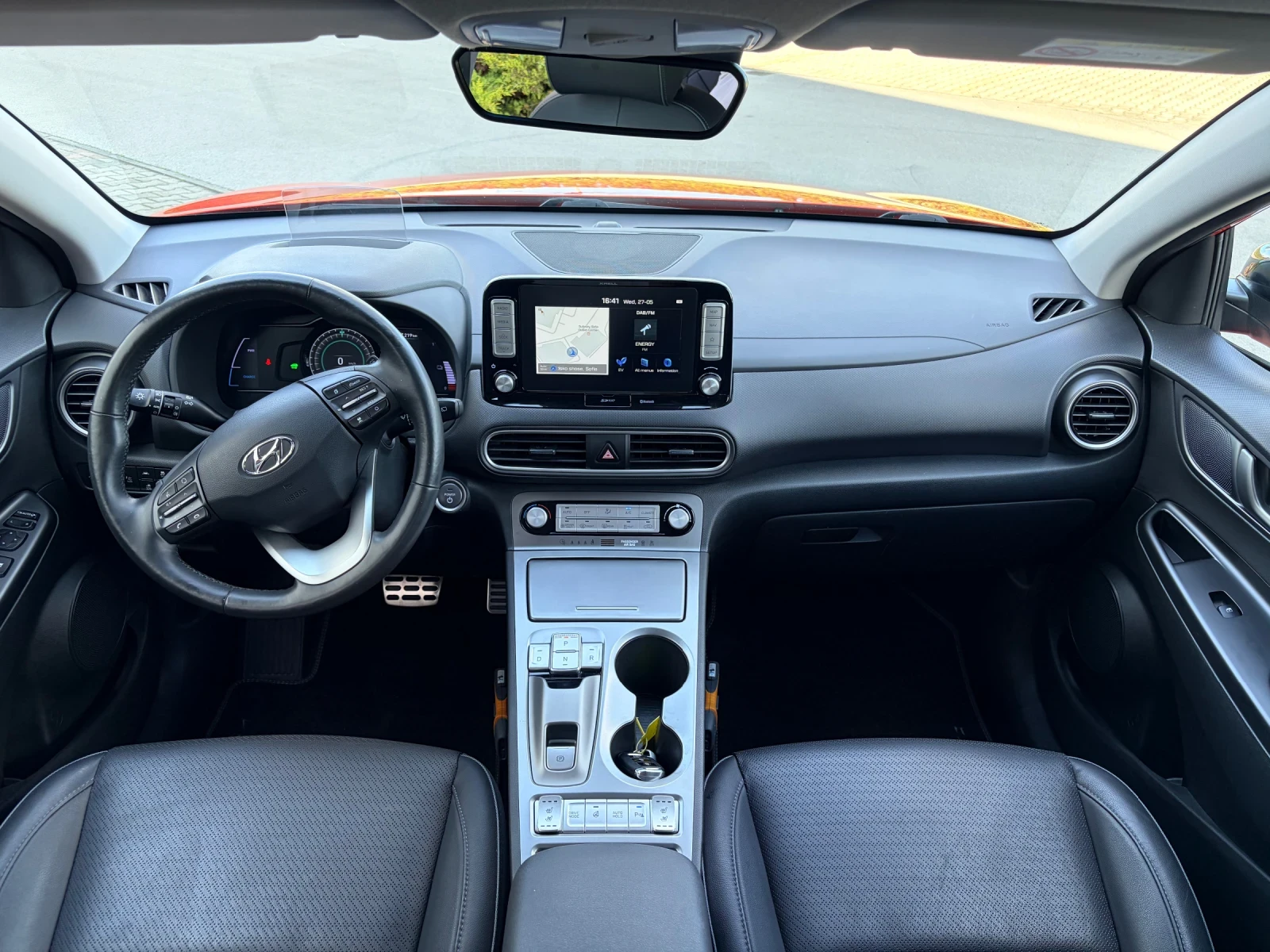 Hyundai Kona PREMIUM!!! 100%SOH!!!64kw 204kc TERMOPOMPA!!!, снимка 7 - Автомобили и джипове - 54691467