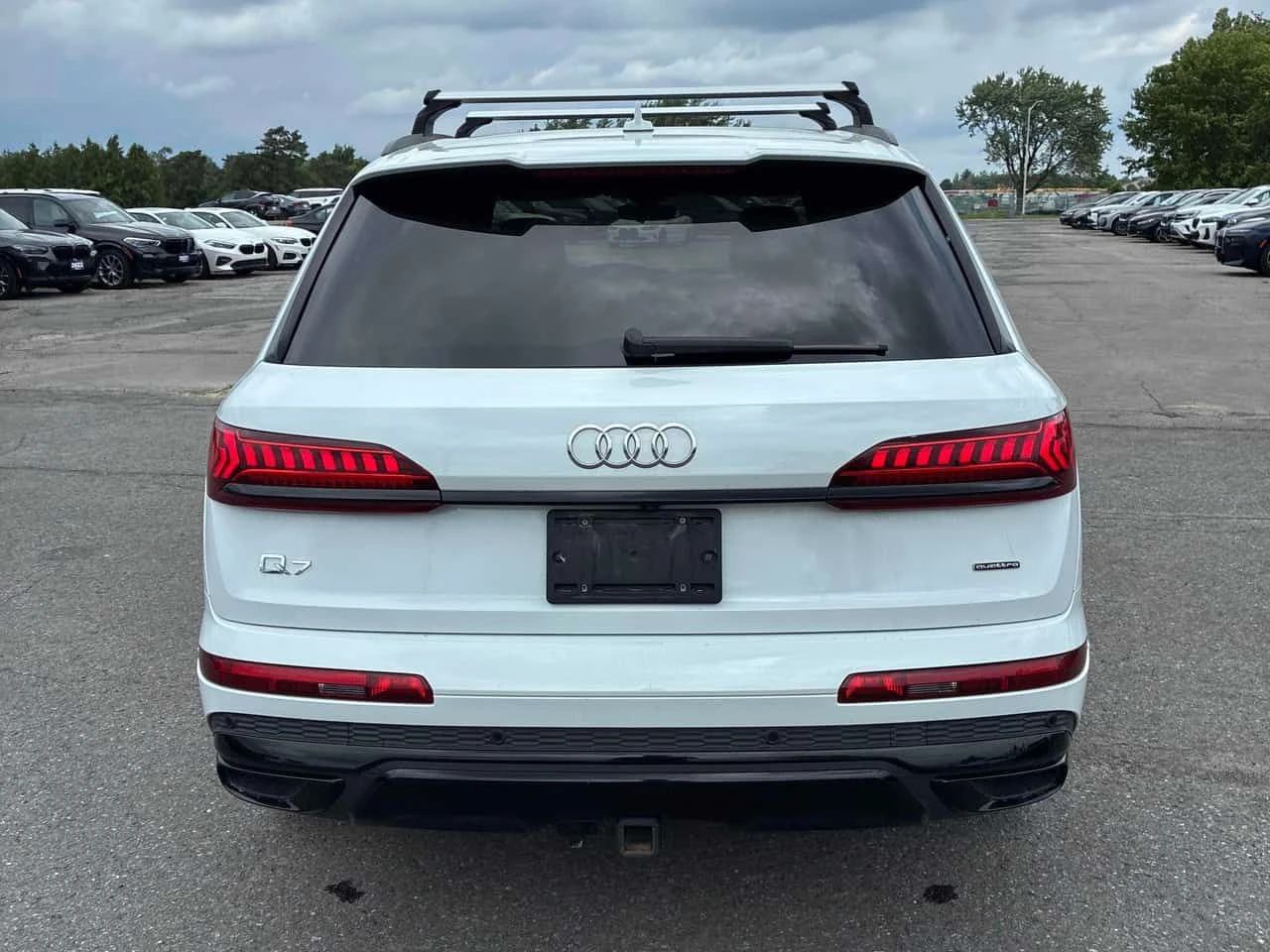 Audi Q7 * Komfort * ГЛАВНО ПРЕДСТАВИТЕЛСТВО* , снимка 4 - Автомобили и джипове - 54891476