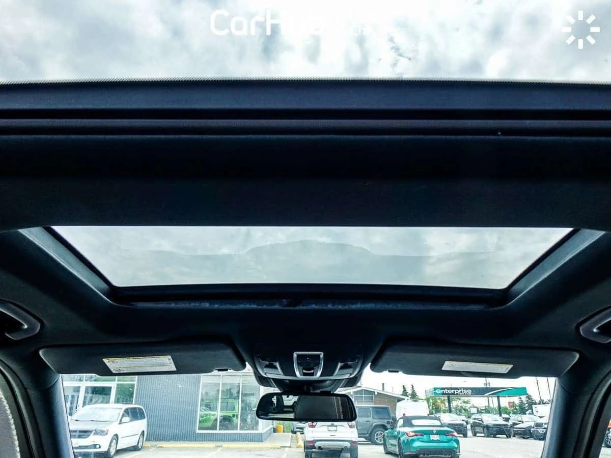 Mercedes-Benz GLE * 350d 4Matic Pano Sunroof Navigation Heated Fro *, снимка 3 - Автомобили и джипове - 54961032