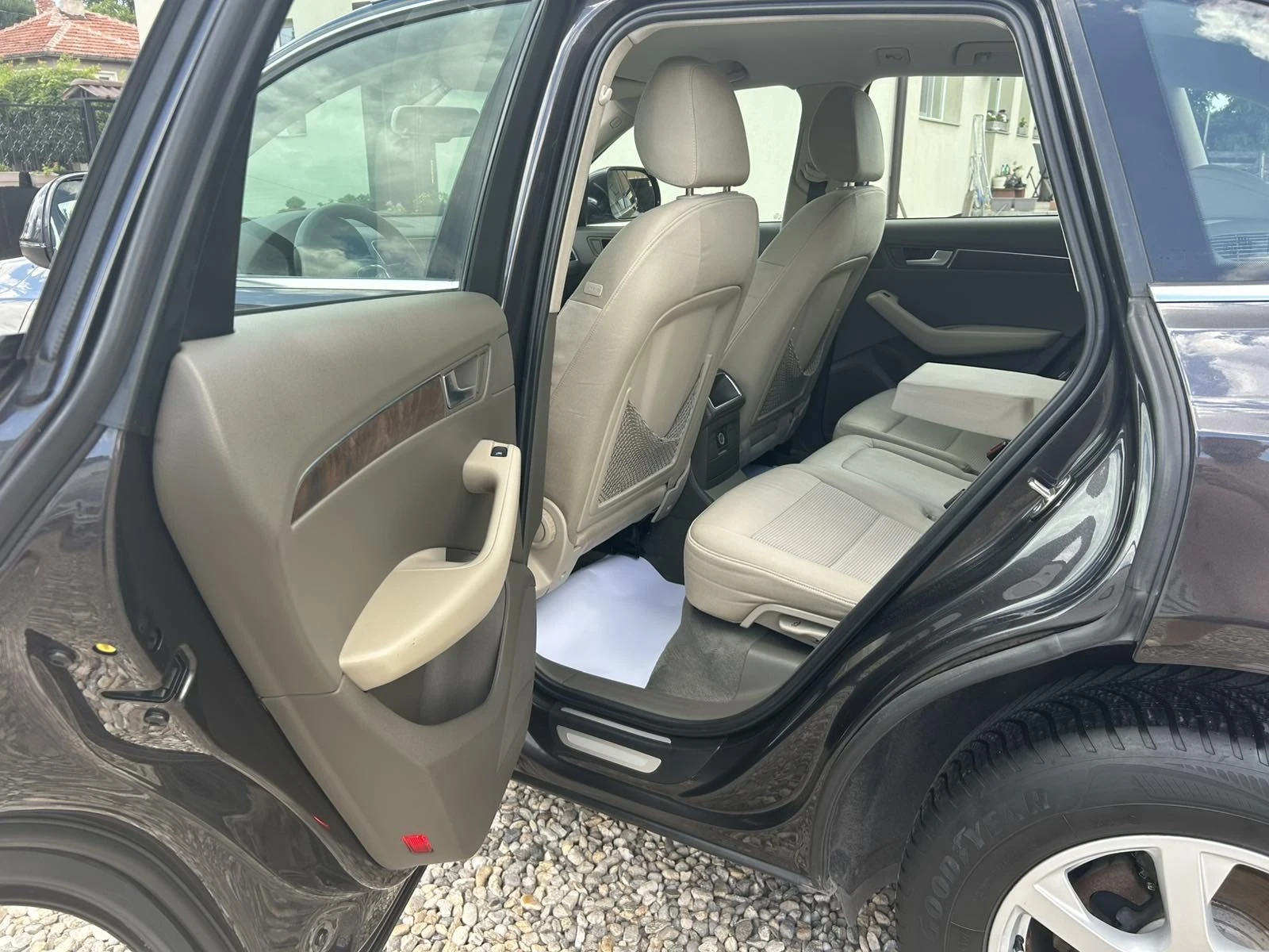 Audi Q5, снимка 6 - Автомобили и джипове - 55155835