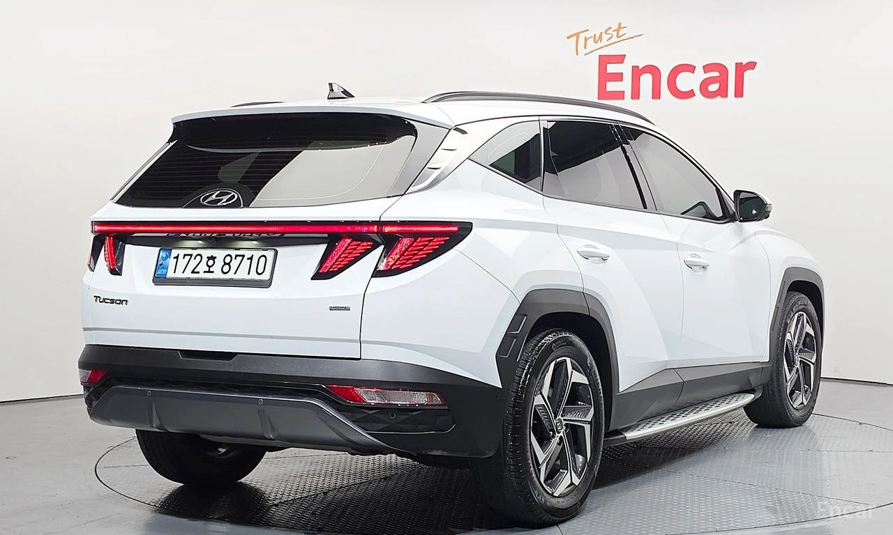 Hyundai Tucson 1.6 Hybrid Inspiration 4x4* DISTRONIC* 360 CAM* , снимка 3 - Автомобили и джипове - 55309159