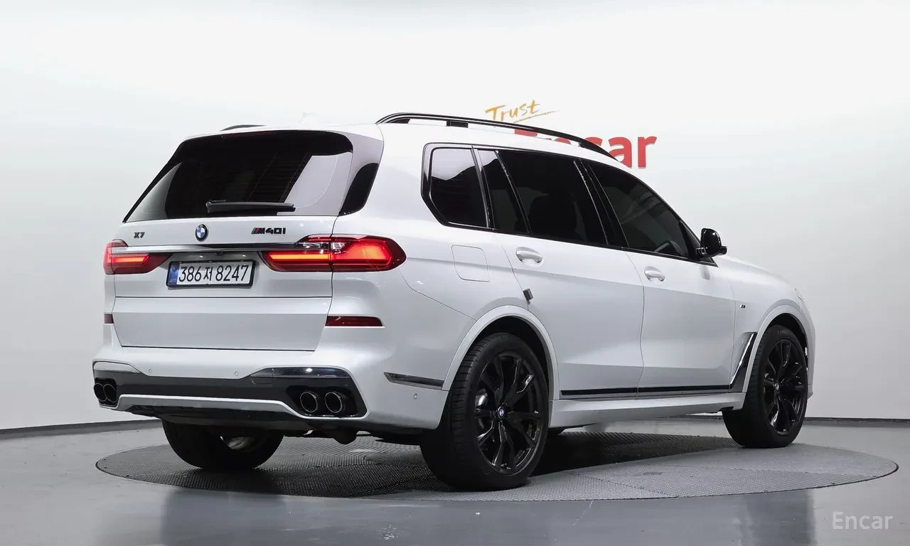 BMW X7 Bowers & Wilkins* Sky Lounge* , снимка 2 - Автомобили и джипове - 55842800