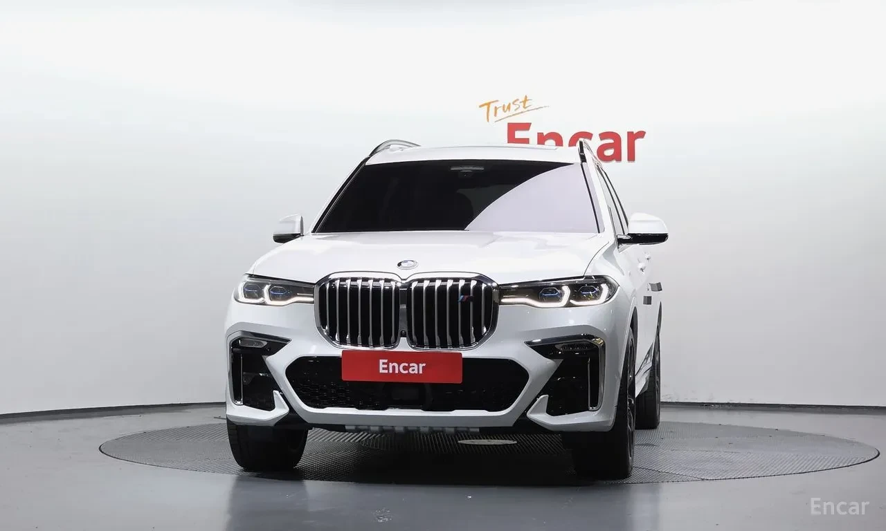 BMW X7 Bowers & Wilkins* Sky Lounge* , снимка 3 - Автомобили и джипове - 55842800