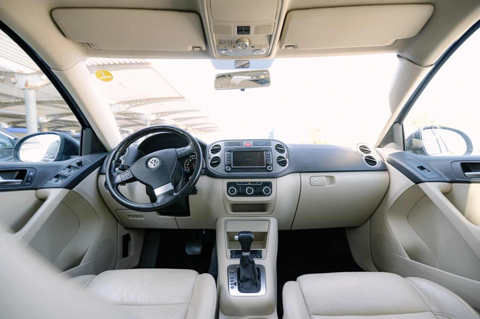 VW Tiguan 2.0TDI/4Motion/DSG/NAVI/КОЖА/PANORAMA, снимка 13 - Автомобили и джипове - 56015528
