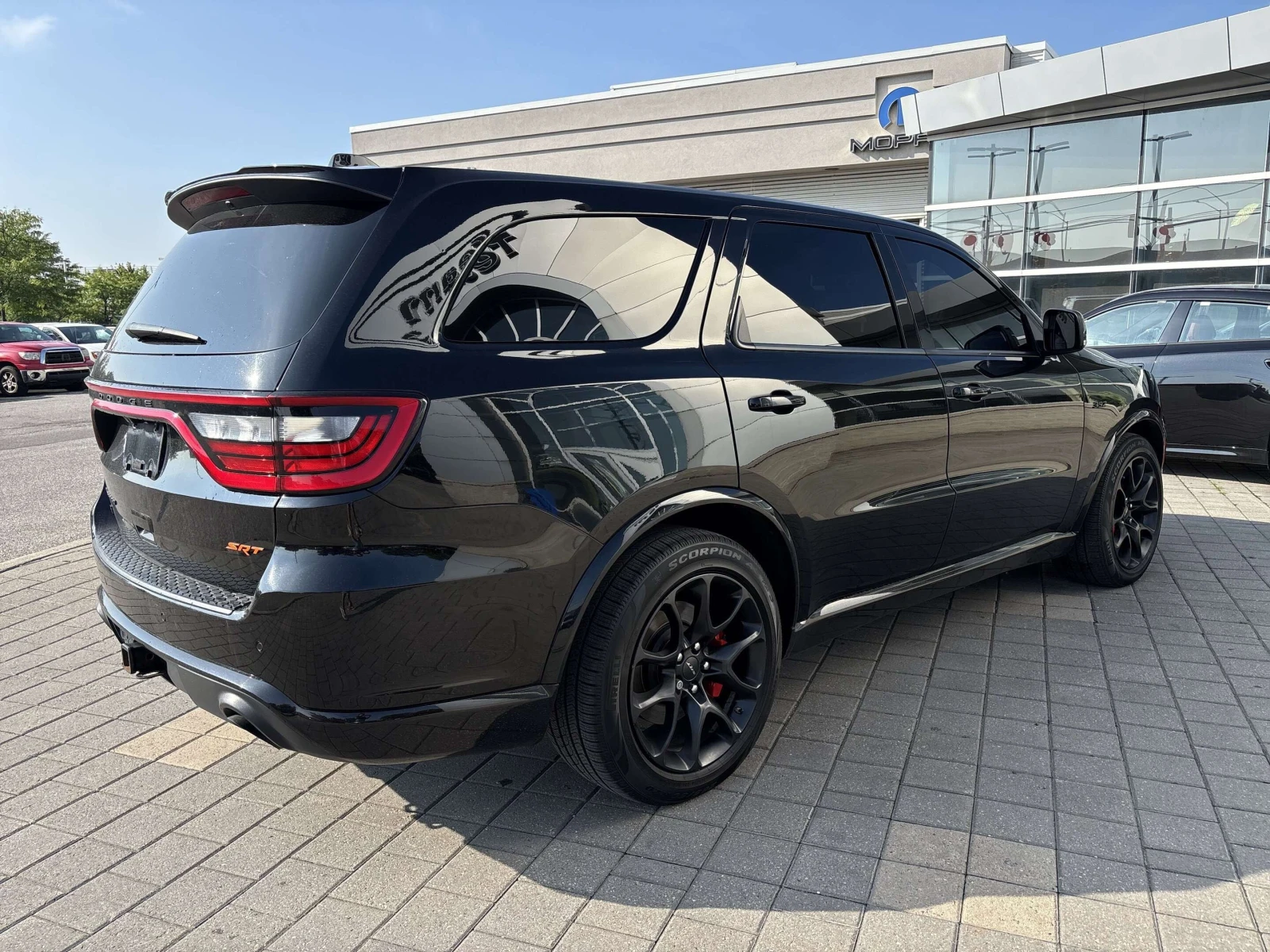 Dodge Durango * SRT 392 | One Owner Unit | Local Trade | Low KMS, снимка 7 - Автомобили и джипове - 56086602