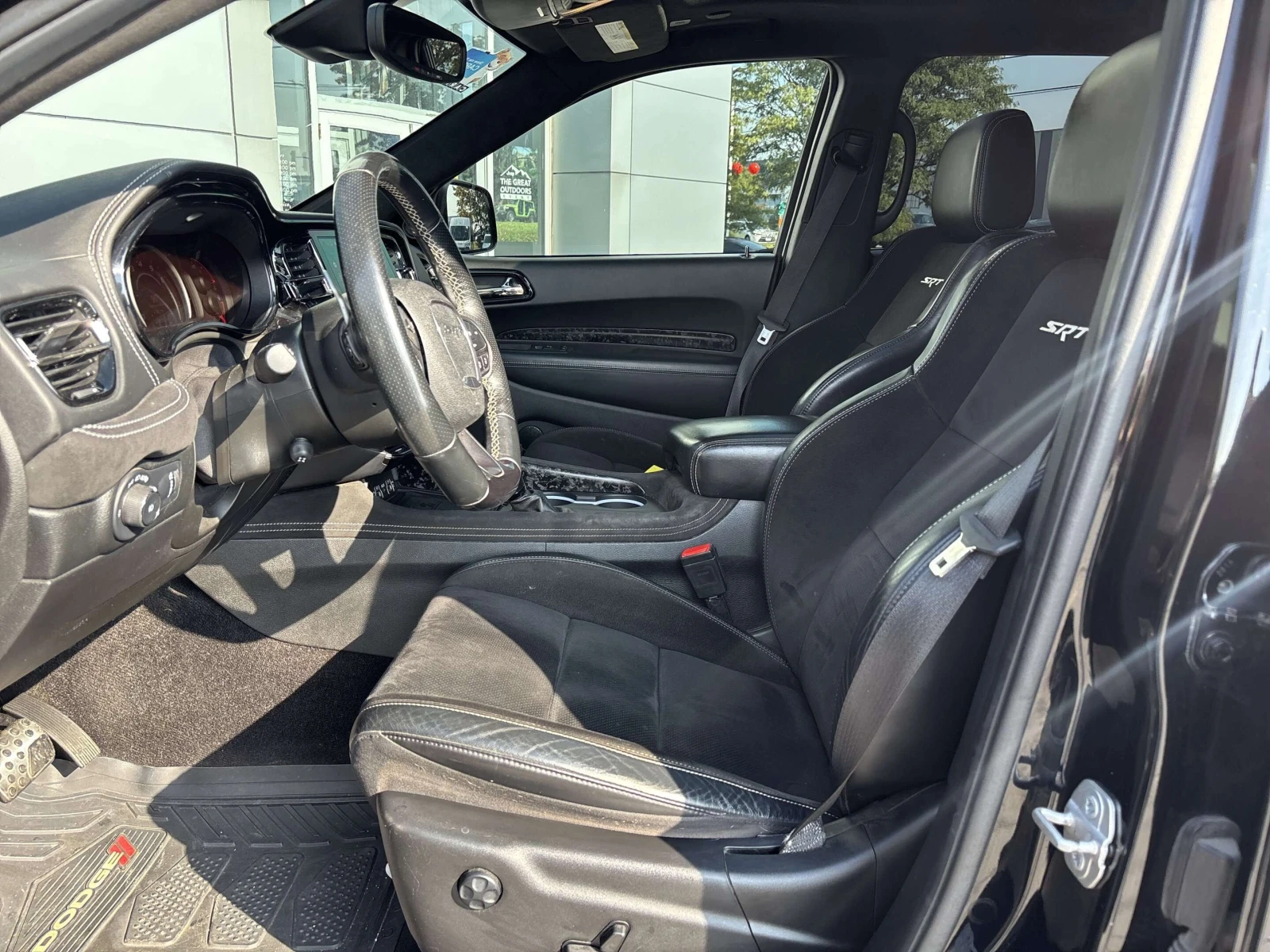 Dodge Durango * SRT 392 | One Owner Unit | Local Trade | Low KMS, снимка 13 - Автомобили и джипове - 56086602