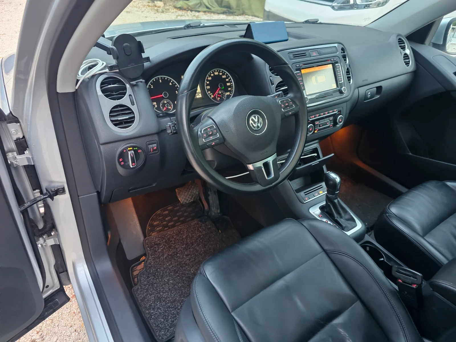 VW Tiguan 2.0TdI Face Full EX, снимка 7 - Автомобили и джипове - 56544305