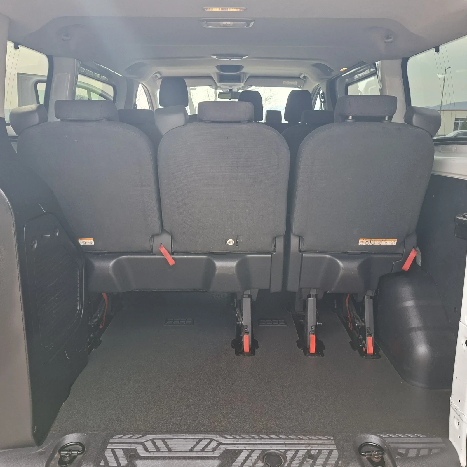 Ford Transit Custom TDCI 9MESTA KLIMA 6skorosti - изображение 10