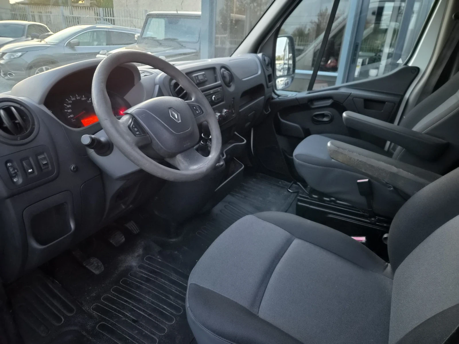 Renault Master 2.3DCI NAVI KLIMA, снимка 10 - Бусове и автобуси - 56602101
