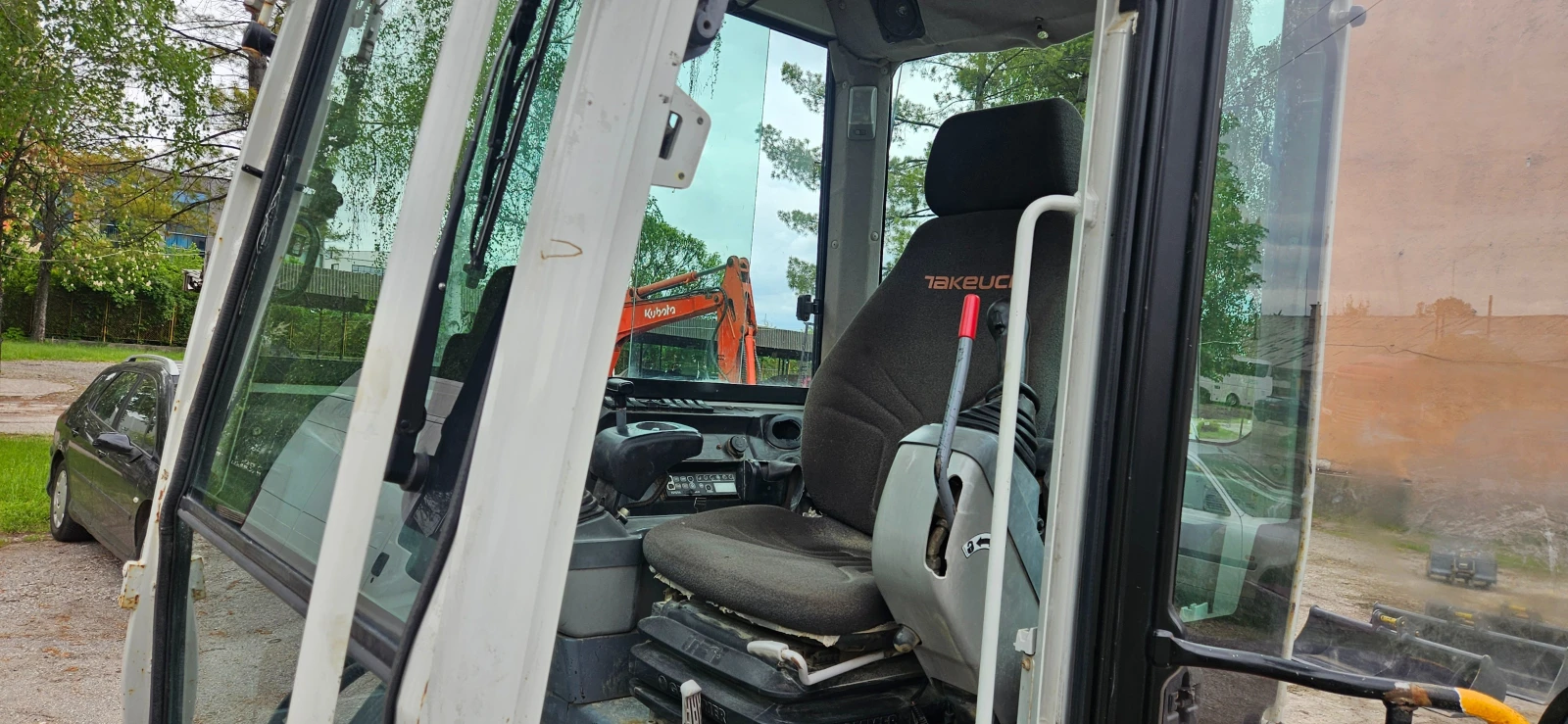 Багер Takeuchi 230, снимка 4 - Индустриална техника - 56213549